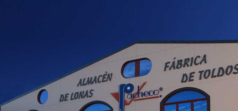 Fachada toldos Pacheco