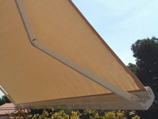 Toldo de brazo invisible cofre mini