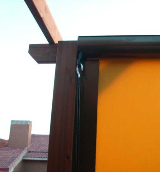 Toldo quitavientos COFRE con guías